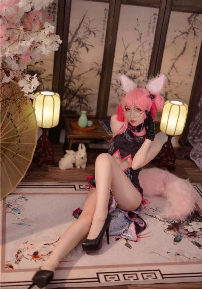 美女视频黄a_BD英语视频大全